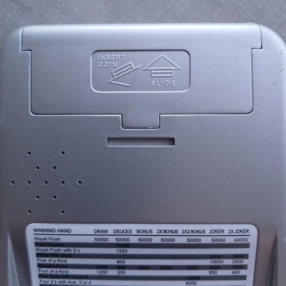 Mega Screen Electronic 7in1 Poker Handheld Game batteries not included (2 AAA) - Picture 6 of 8